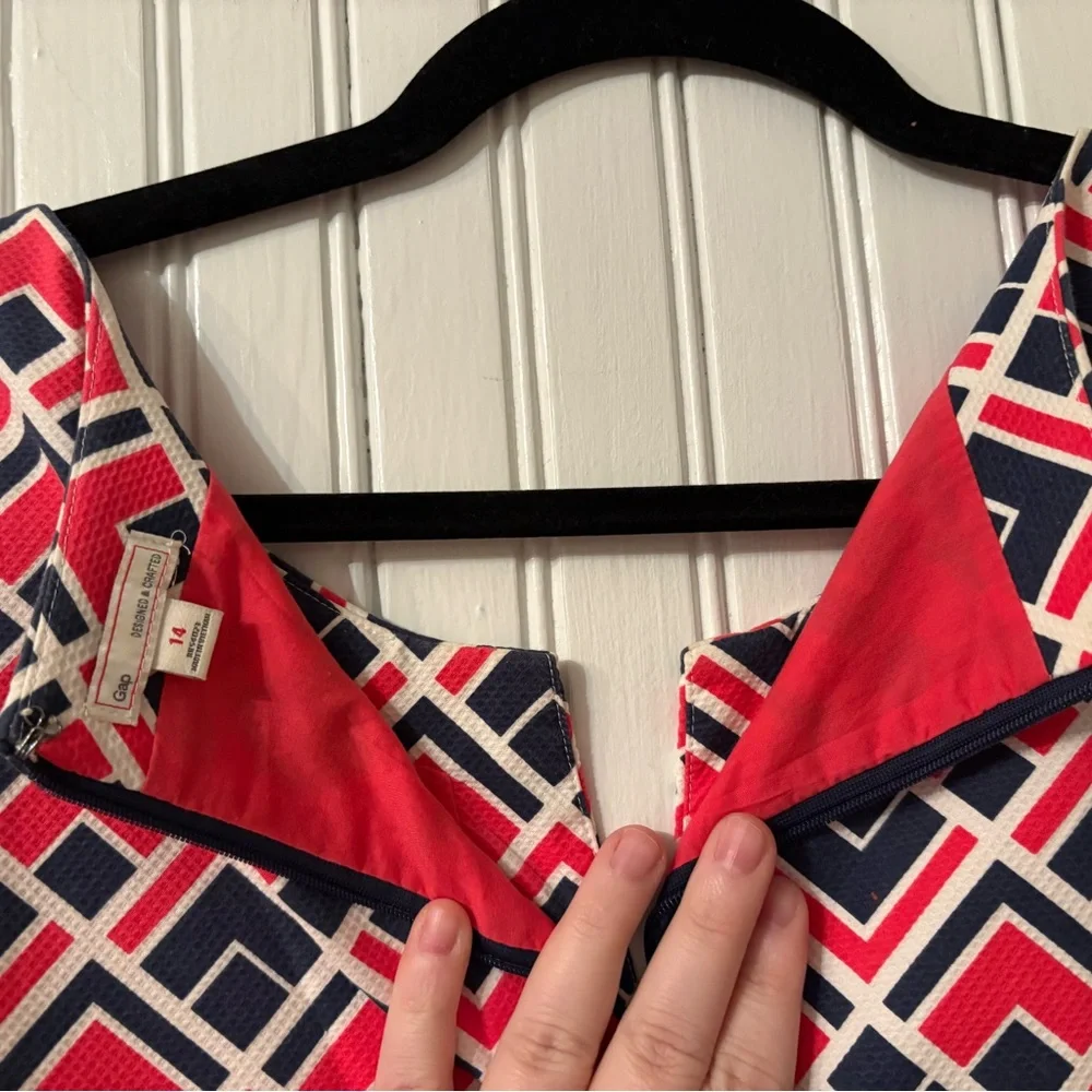 GAP A-Line Geometric Print Dress | Size 14 | Coral, Navy, White - Picture 10 of 11